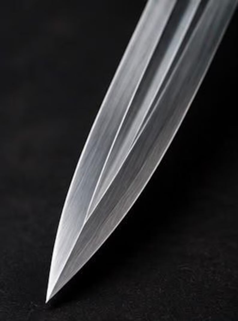 Imperial Royal Knight Fantasy Sword – Ornate Golden Hilt Steel Blade